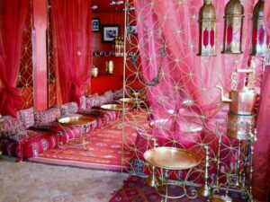 zingenindezon_Marrakech-Cafe-Arab-in-roze-1024x767